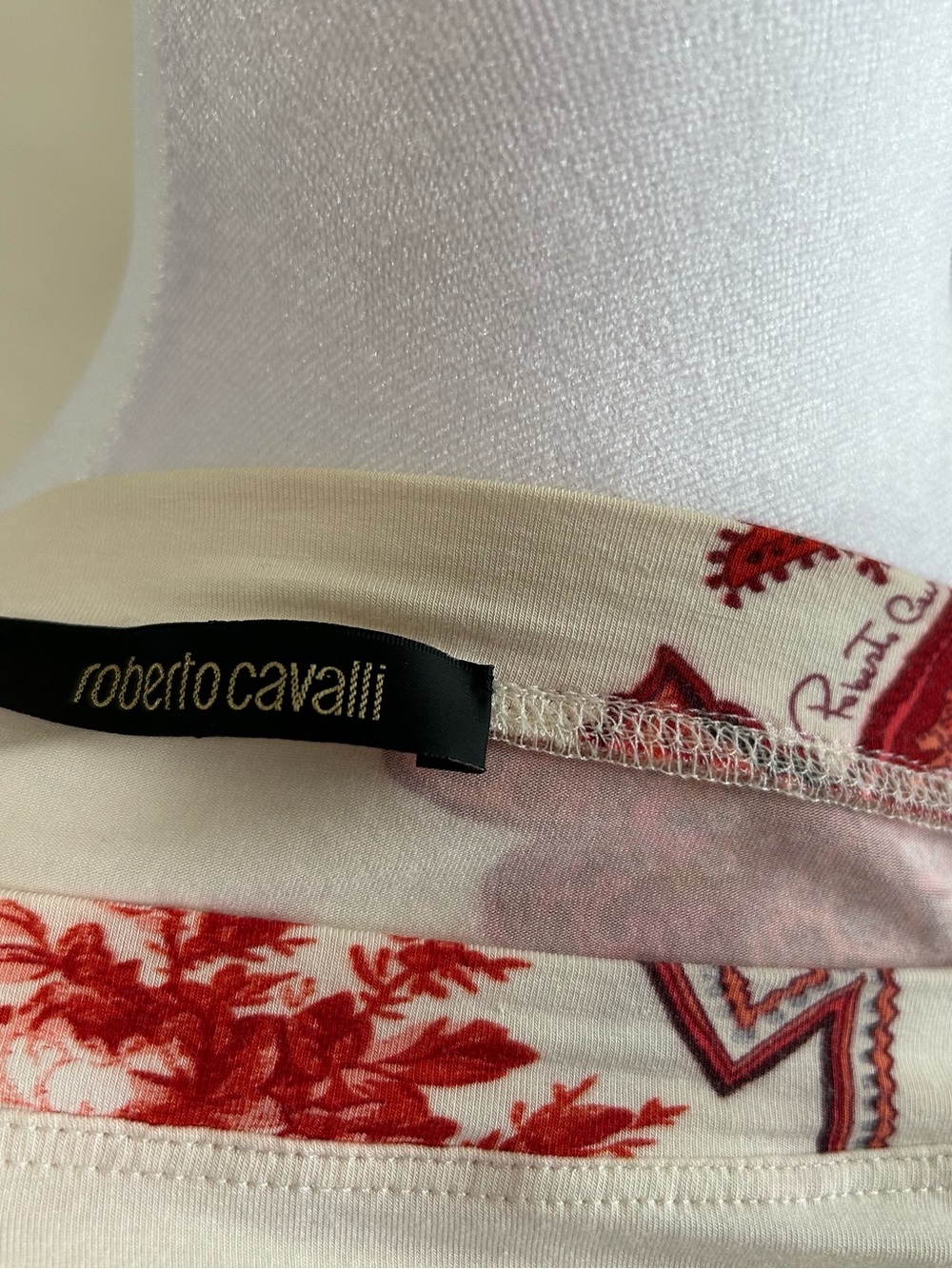 Vintage Roberto Cavalli Cream/White Off-Shoulder Top w/ Red Floral Size 42 or Md - Picture 9 of 13